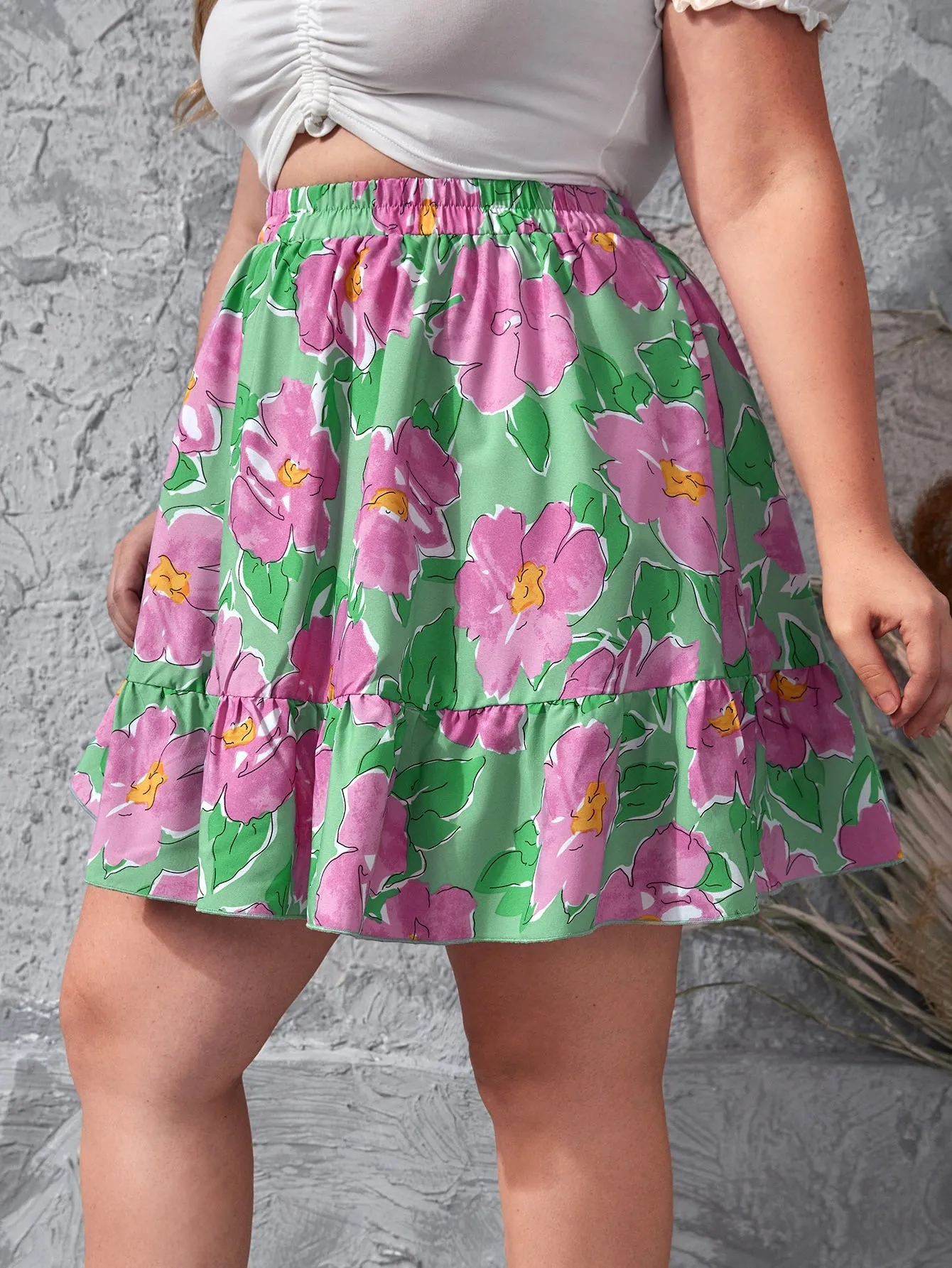 Floral Ruffle Hem Short Plus Size Skirt