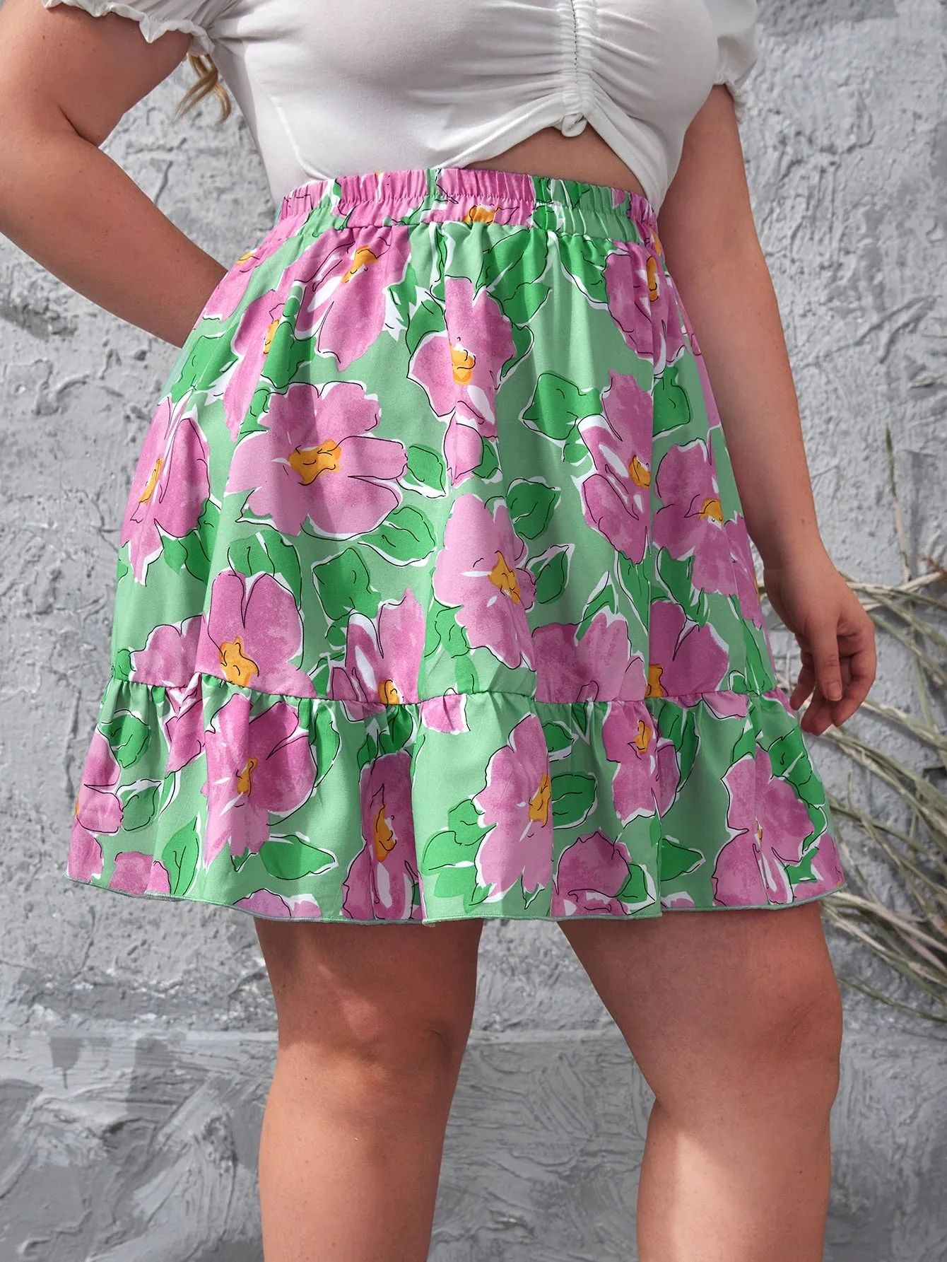 Floral Ruffle Hem Short Plus Size Skirt