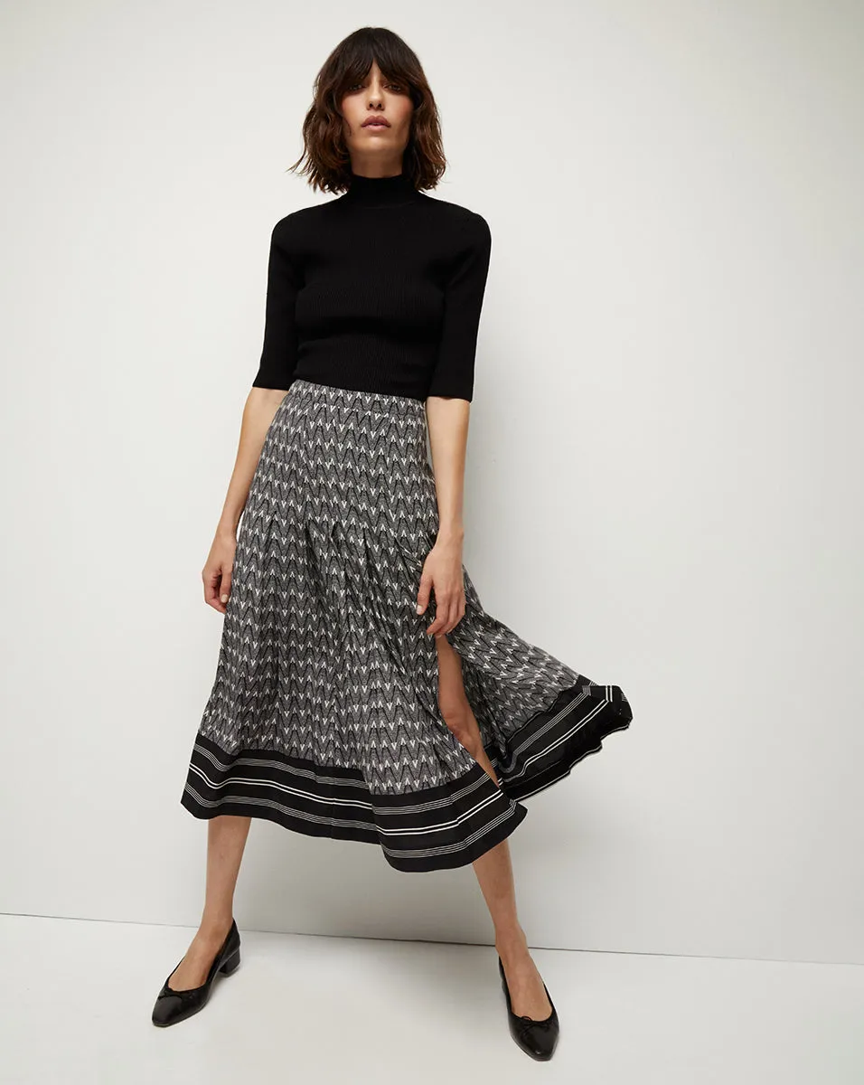 Norris V-Logo Skirt