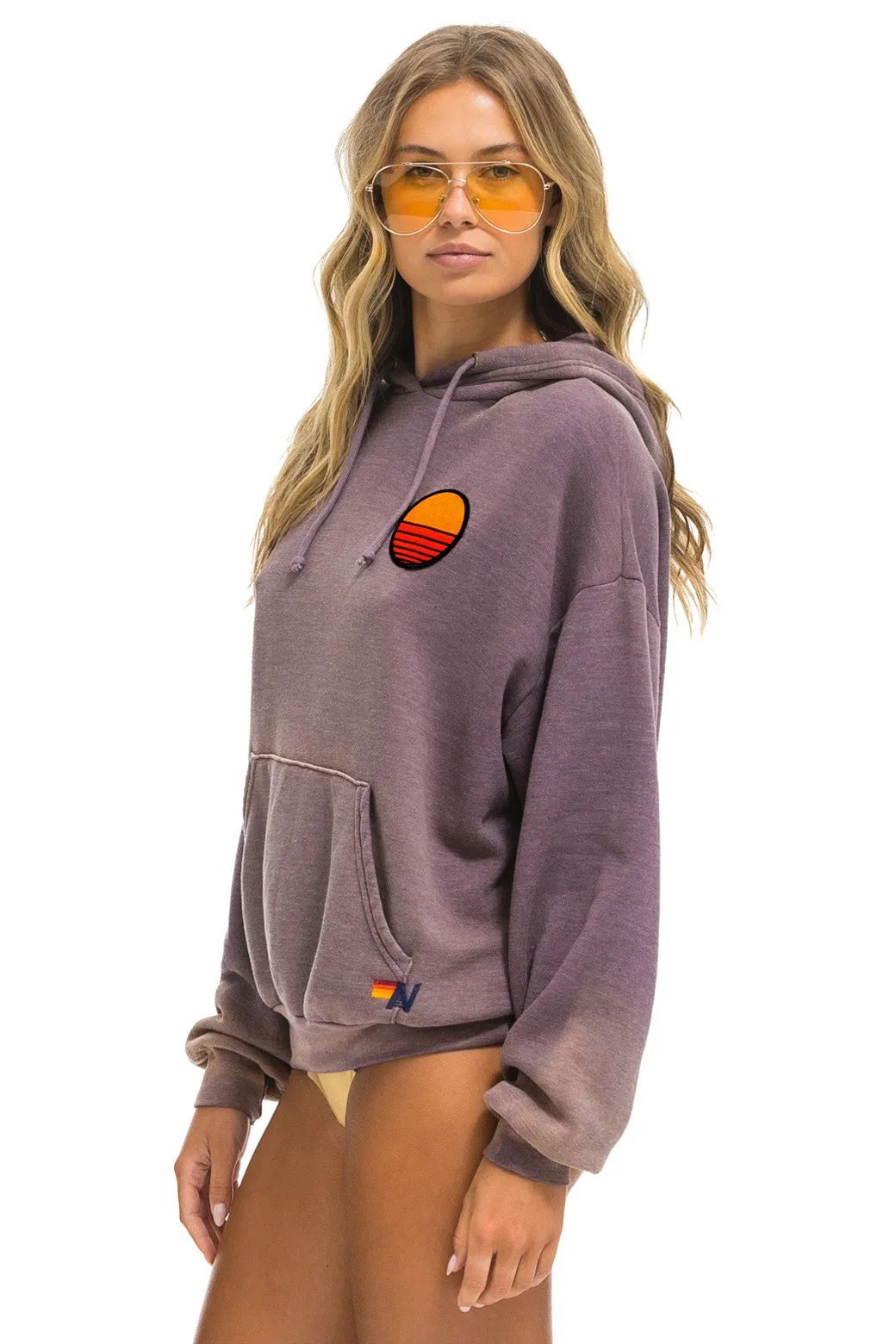 SUNSET PATCH PULLOVER RELAXED HOODIE - FADED MOCHA