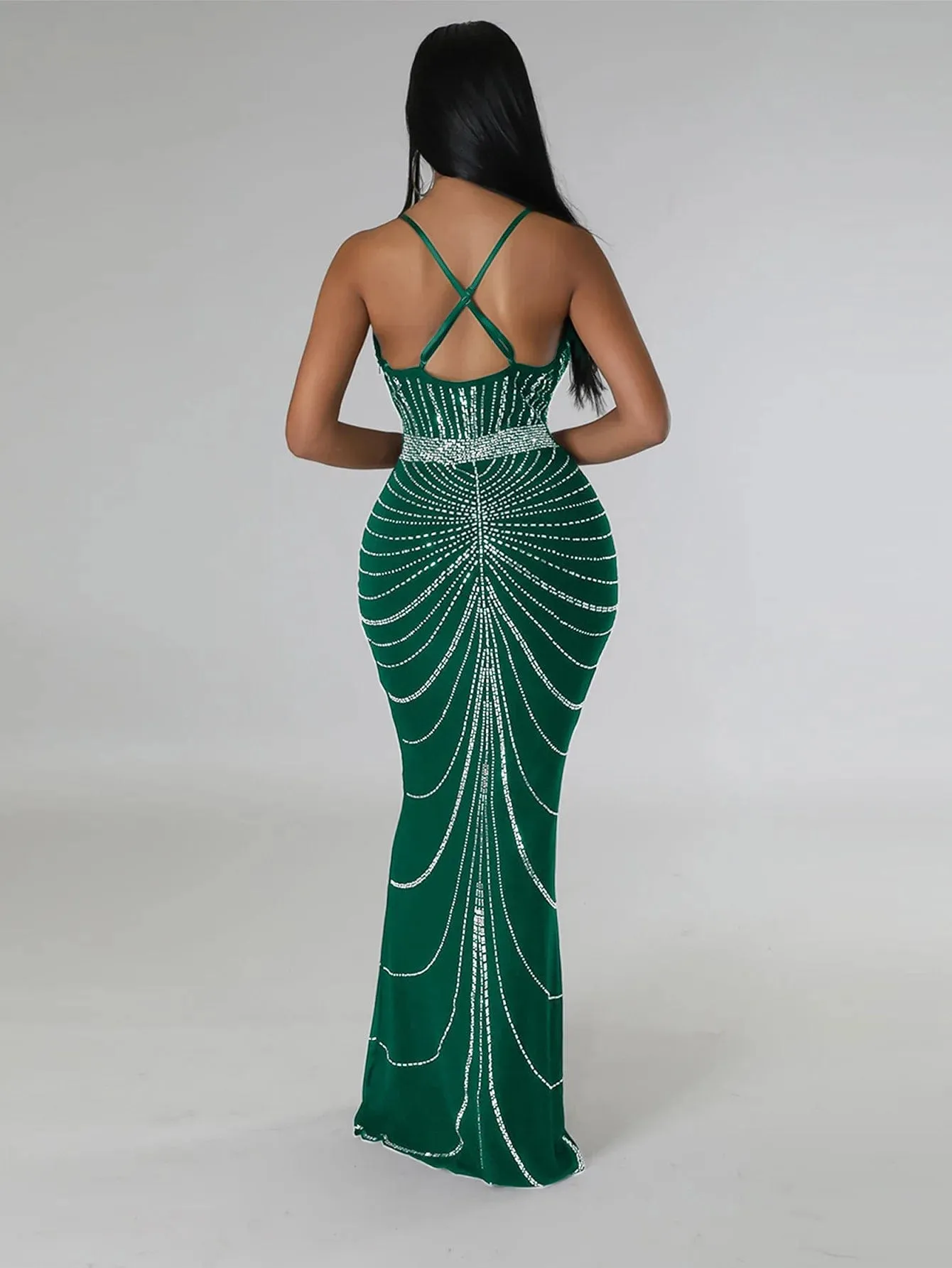 Women's Evening Long Sequin Hot Diamond  Strap Leaky Back Mermaid Formal  Elegant And Luxurious Dress.