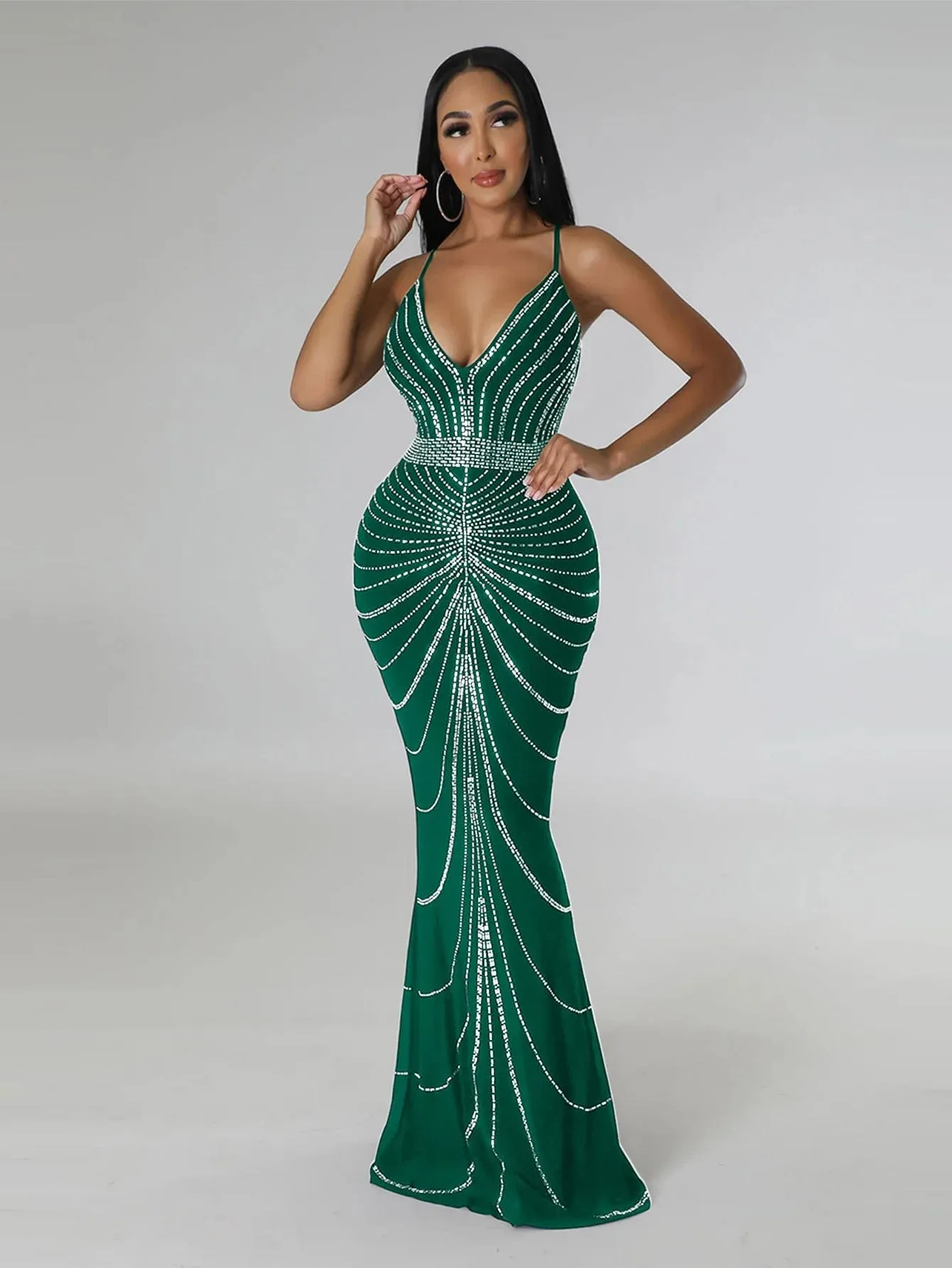 Women's Evening Long Sequin Hot Diamond  Strap Leaky Back Mermaid Formal  Elegant And Luxurious Dress.