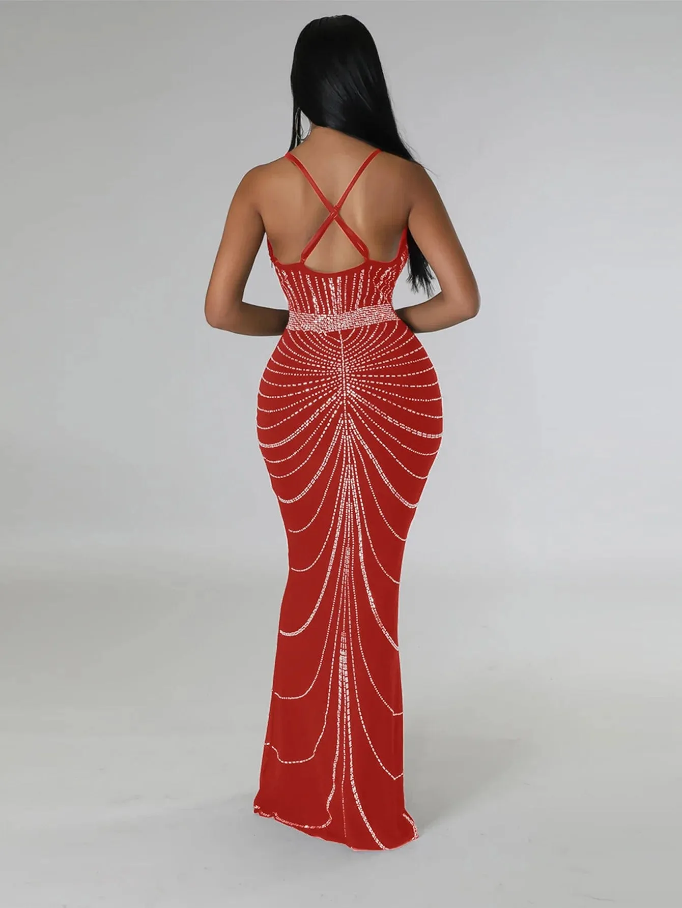 Women's Evening Long Sequin Hot Diamond  Strap Leaky Back Mermaid Formal  Elegant And Luxurious Dress.