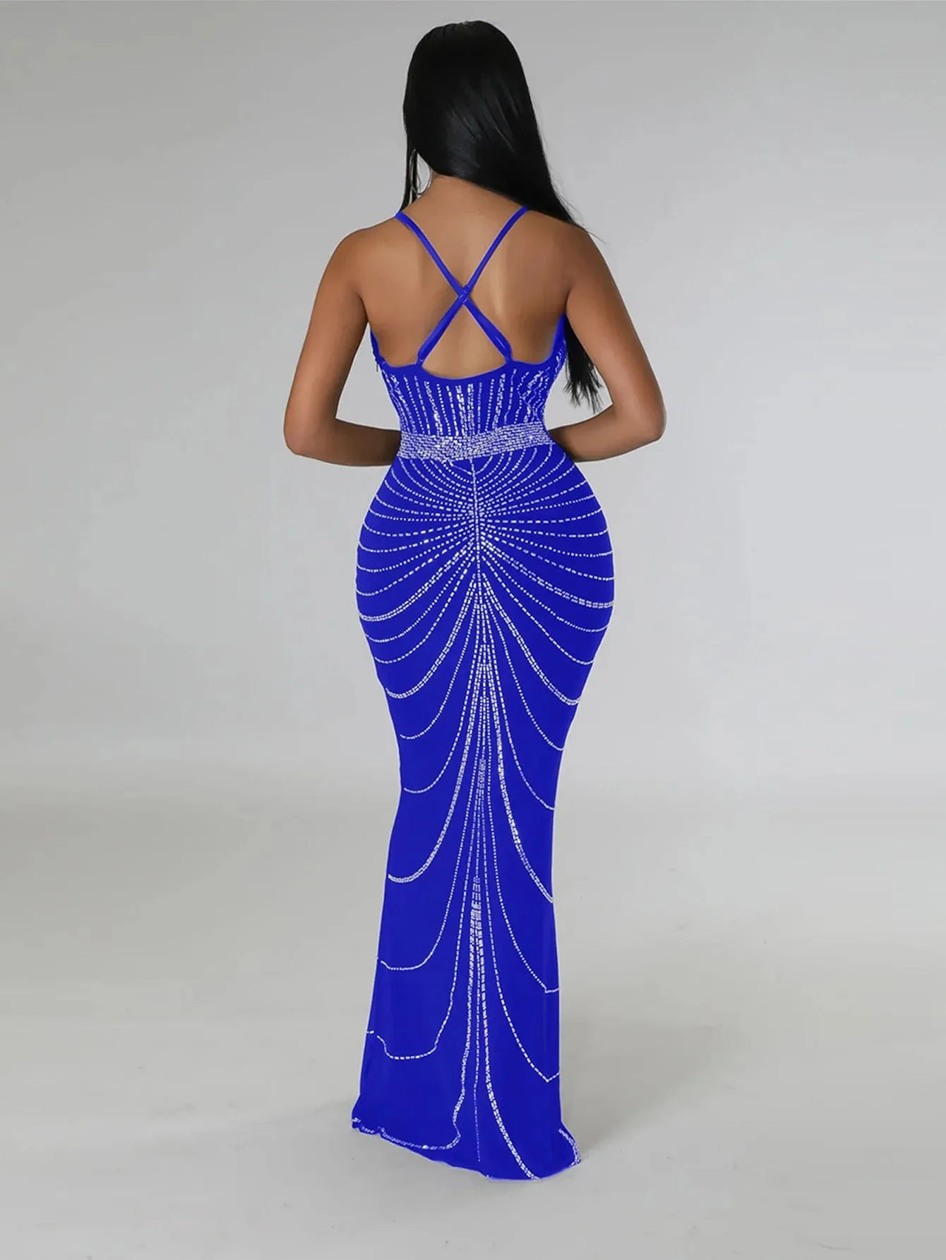 Women's Evening Long Sequin Hot Diamond  Strap Leaky Back Mermaid Formal  Elegant And Luxurious Dress.